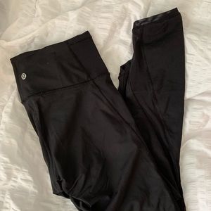 black lululemon leggings 7/8 crop